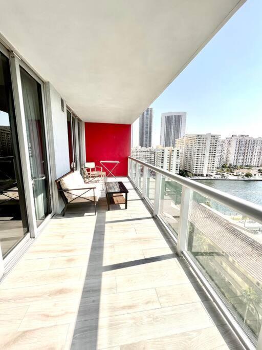 Luxury Condo Steps From Beach 할렌데일비치 외부 사진